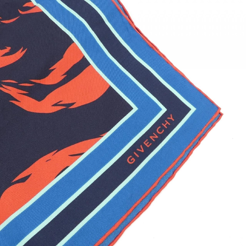 Khăn choàng GIVENCHY - Hàng hiệu Authentic 883110