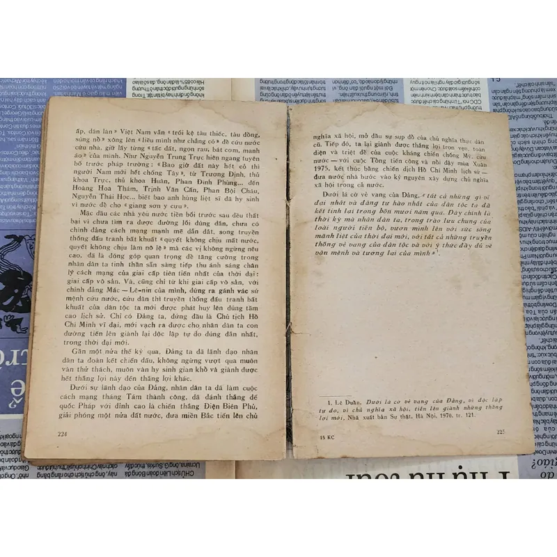 KỂ CHUYỆN BỐN NGHÌN NĂM GIỮ NƯỚC (từ thời Trần đến thời Tây Sơn)  707572