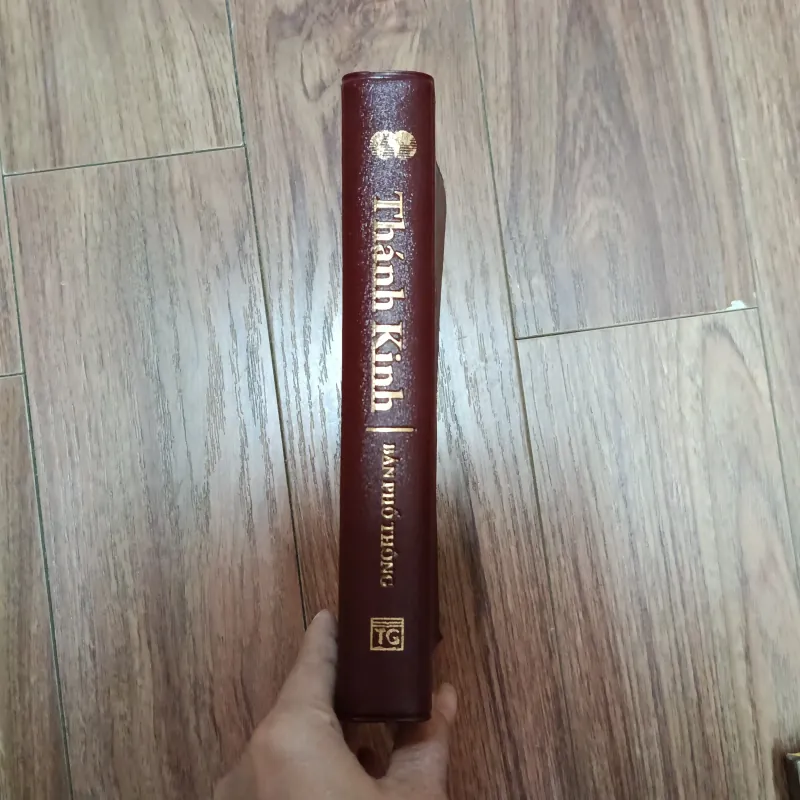 Kinh thánh cựu ước và tân ước 784380