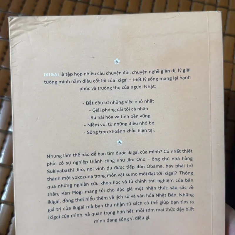 Ikigai bí mật sống trường thọ và hạnh phúc của người Nhật 568591