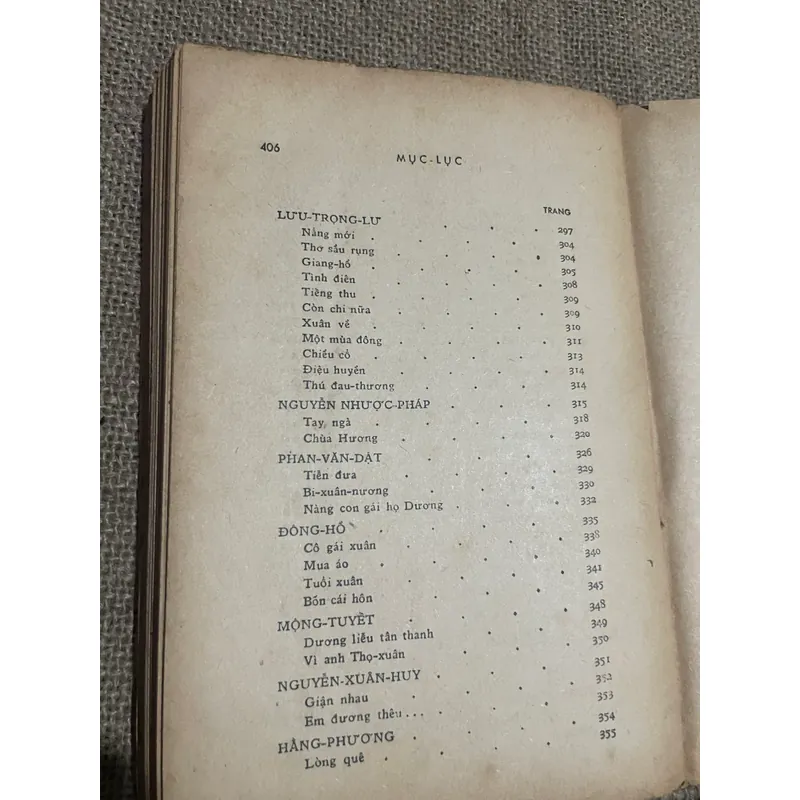 Thi nhân Việt Nam  593010