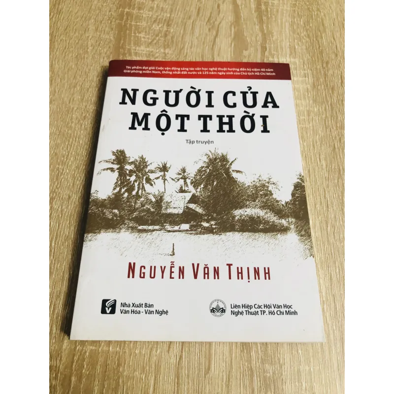 NGƯỜI CỦA MỘT THỜI 1006297