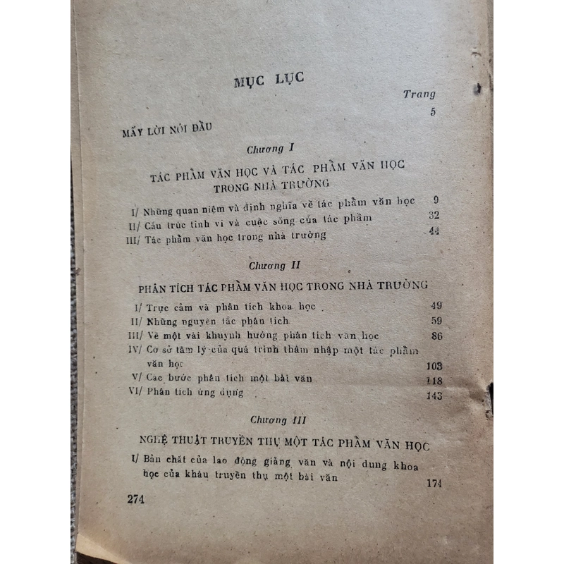 Phân tích tác phẩm trong nhà trường , sách cũ bao cấp 320652