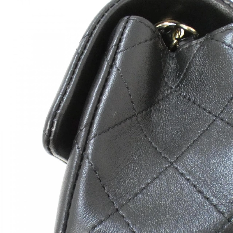 Túi xách chéo Chanel 69900 612106