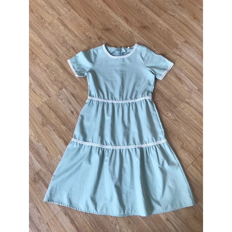 Đầm nữ màu xanh lá cây nhạt size S 510040