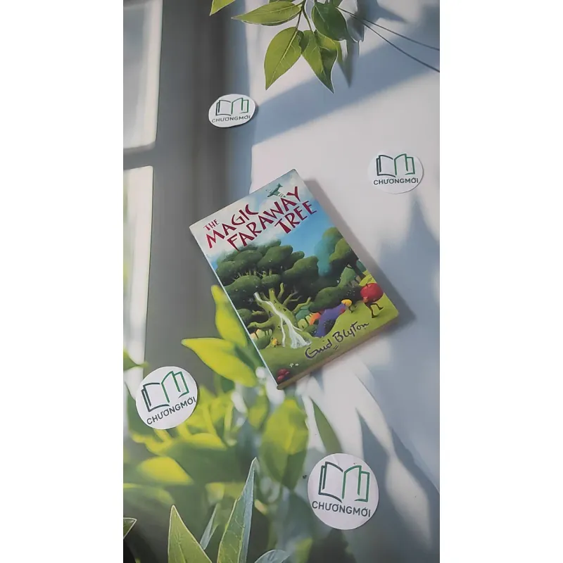 The Magic Faraway Tree - Enid Blyton 1033612
