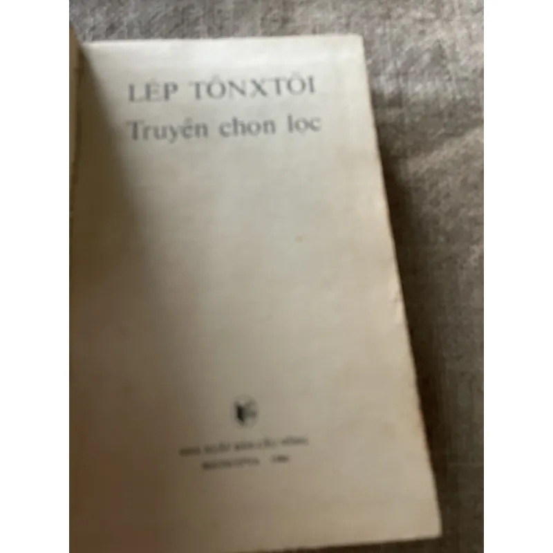 Tuyển tập truyện ngắn Tolstoy-  sách in tại Nga , bìa cứng 789609