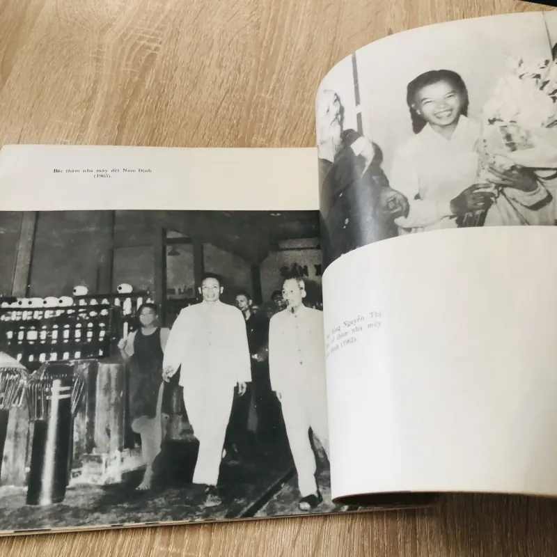 MỘT SỐ HÌNH ẢNH BÁC HỒ VỚI PHỤ NỮ  1020536