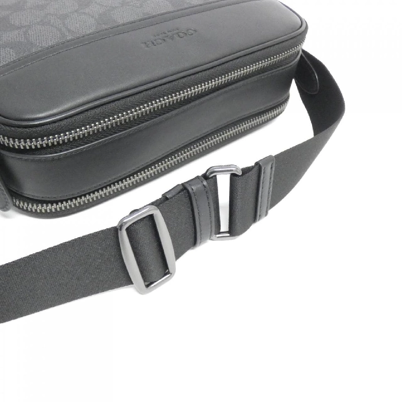 【Sản phẩm mới】Túi xách vai Coach CV921 613915