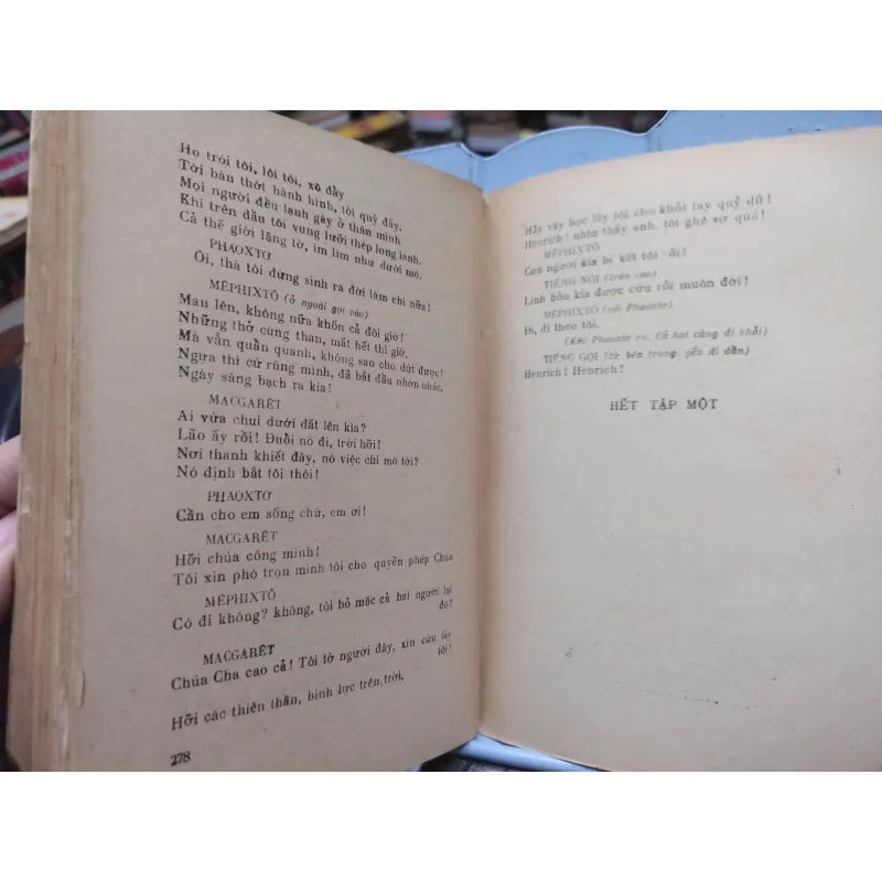 Sách: Phao – XTơ (A2) 589077
