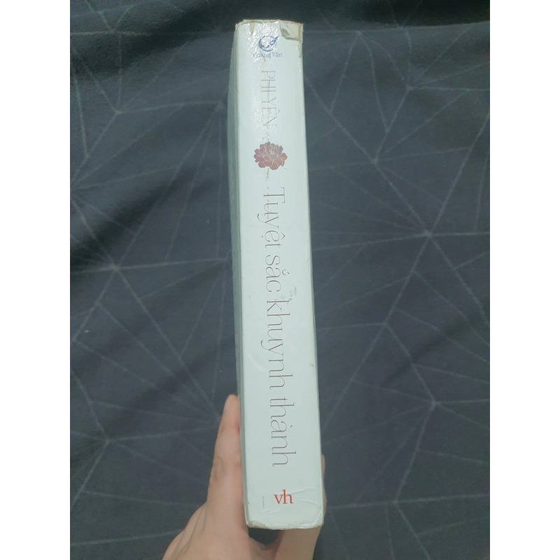 "Tuyệt sắc khuynh thành" - Phi Yên 470819