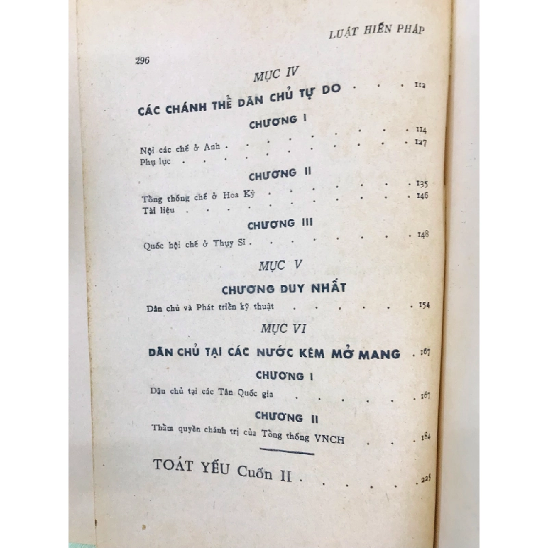 Luật Hiến Pháp khuôn mẫu dân chủ - Lê Đình Chân ( trọn bộ 2 tập ) 126245