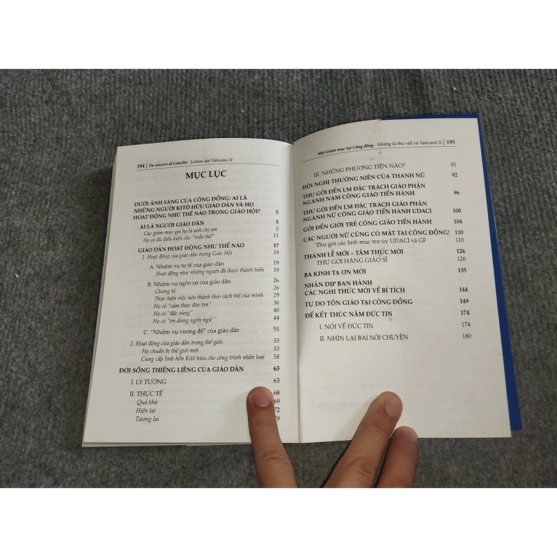 MỘT GIÁM MỤC TẠI CỘNG ĐỒNG. NHỮNG LÁ THƯ VIẾT TỪ VATICANÔ II 517728