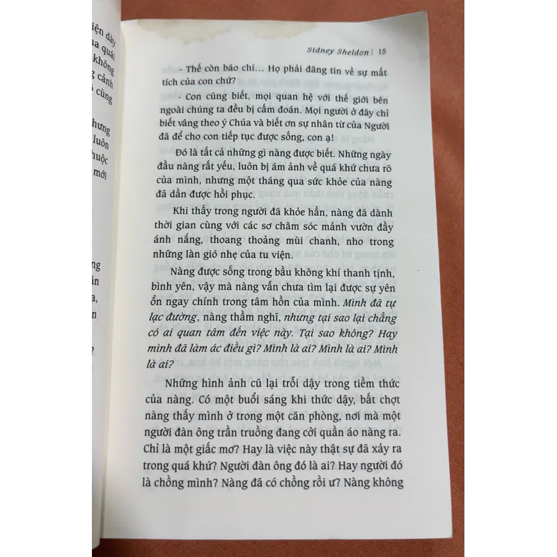 Sidney Sheldon Ký ức nửa đêm 🌊 600576