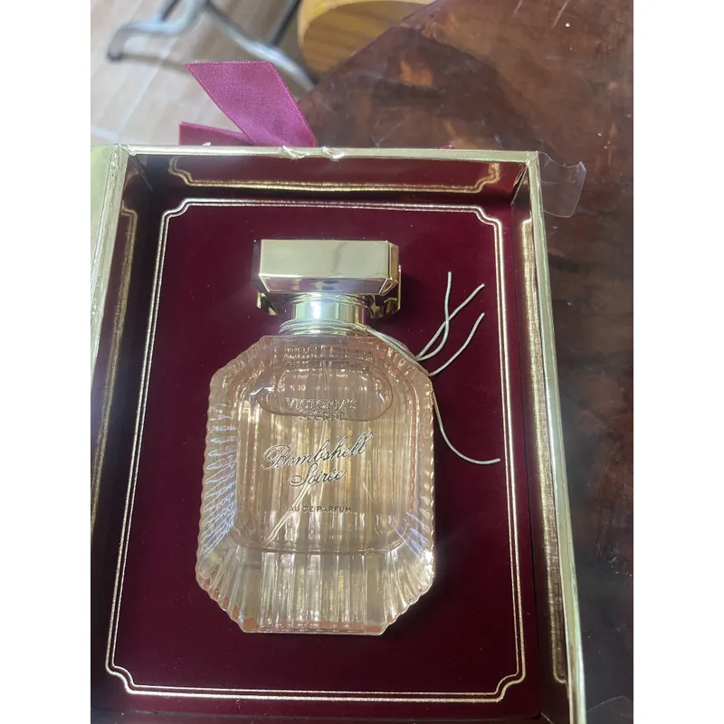 Dầu thơm mỹ chưa xài chia lại ạ 732815