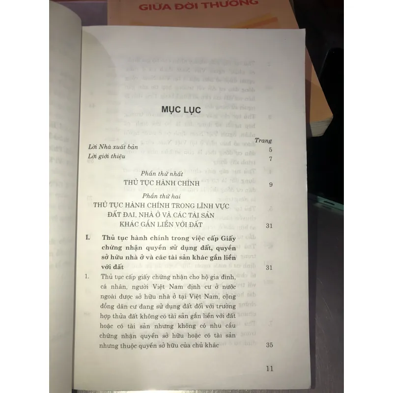 Sổ tay công tác thực hiện thủ tục hành chính trong lĩnh vực đất đai - Lê Thanh Khuyến 709726