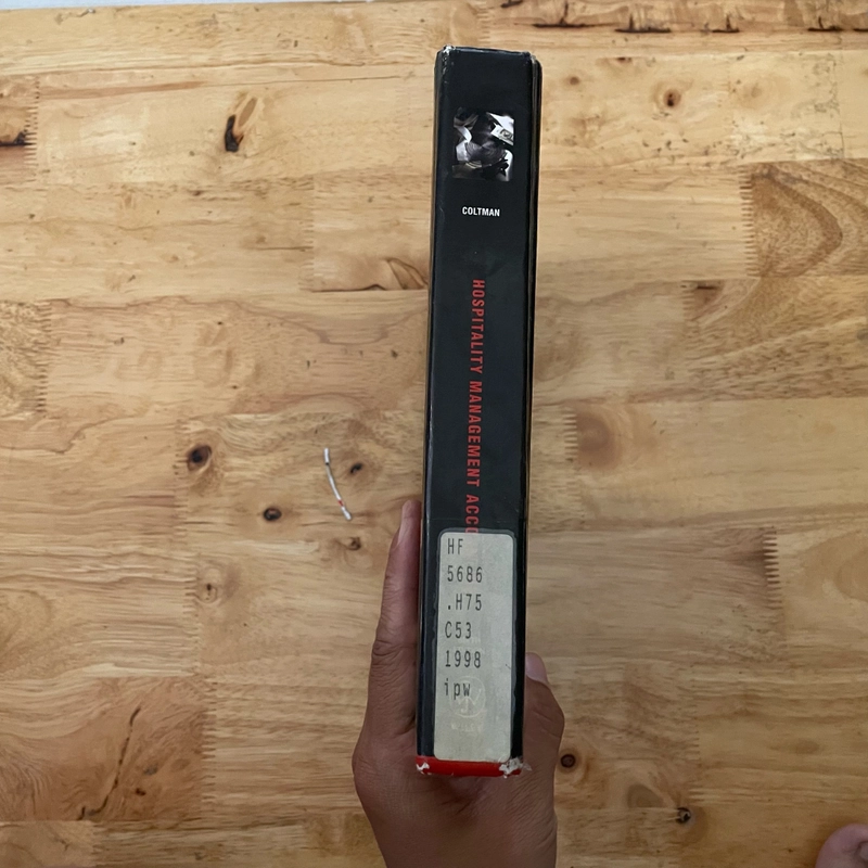 II Business Books: Hospitality Management Accounting - MICHAEL M. COLTMAN - 1998 472494