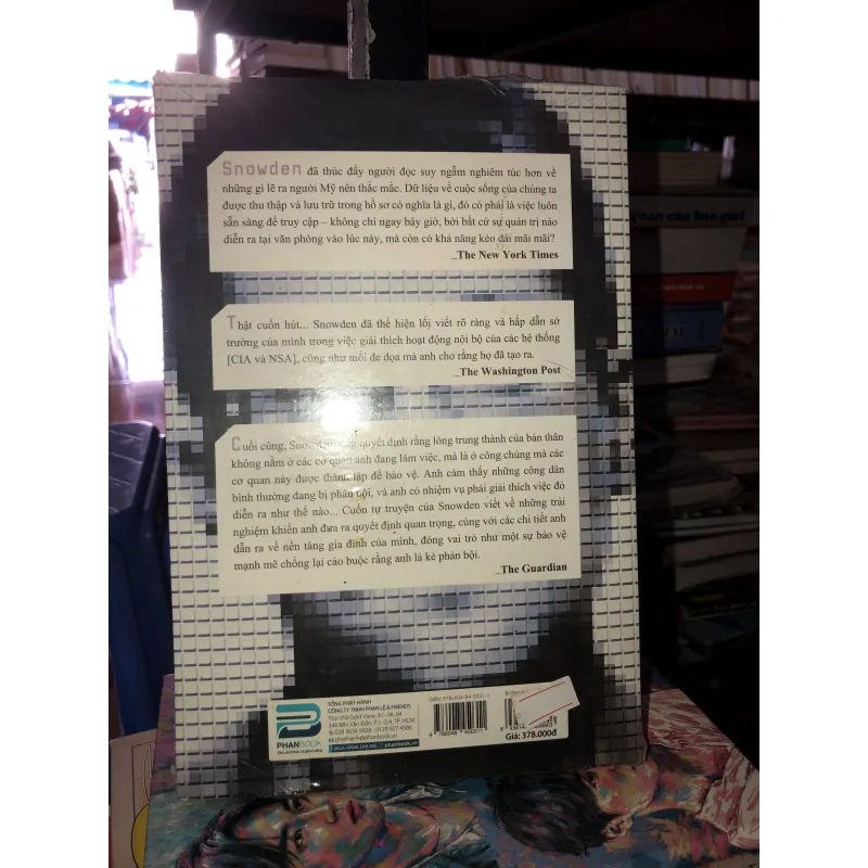 Bị theo dõi - Edward Snowden  958325
