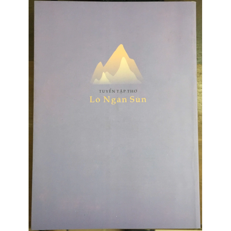 [THƠ - HIẾM] Tuyển tập thơ Lò Ngân Sủn - Lò Ngân Sủn 530466