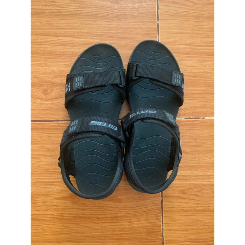 Sandal nam hiệu Bitis 519848