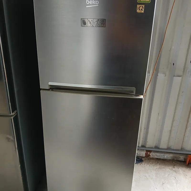 Tủ lạnh inverter beko  561175
