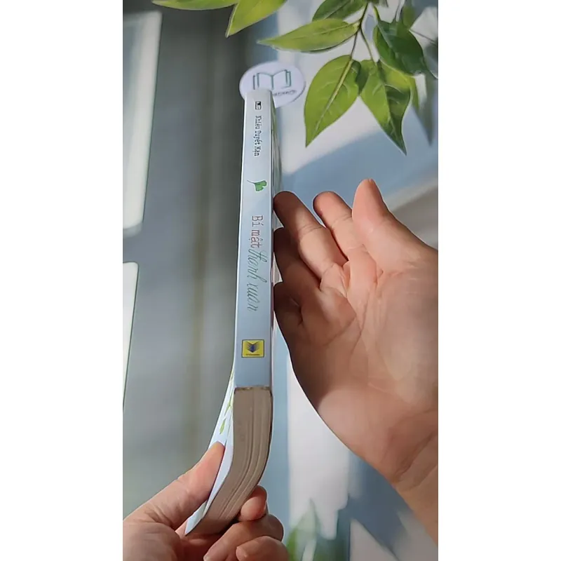 Bí Mật Thanh Xuân - Nhiêu Tuyết Mạn 607690