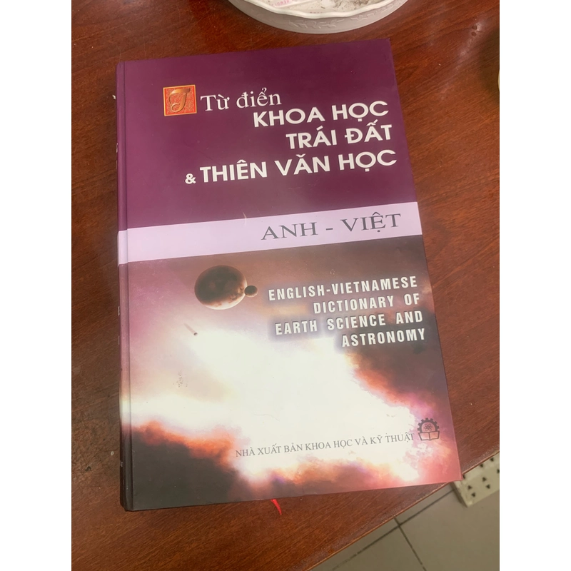 Từ điển khoa học trái đất và thiên văn học  278337