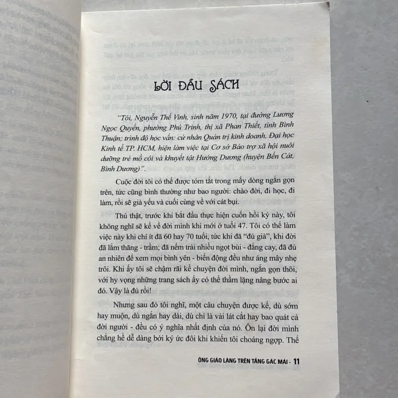 Ông giáo làng trên tầng gác mái - Nguyễn Thế Vinh tự truyện (t01) 750360