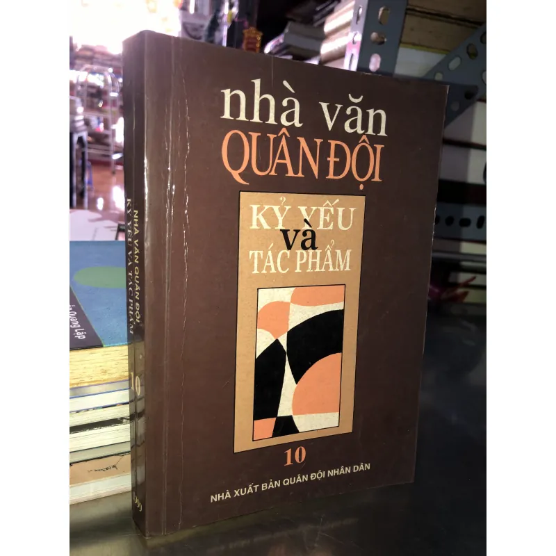 Nhà văn quân đội kỷ yếu và tác phẩm  1007125