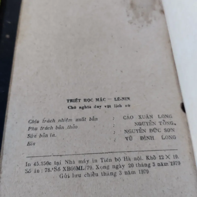 Triết học Mác-Lênin: Chủ nghĩa Duy Vật Lịch Sử" (1979) 573906