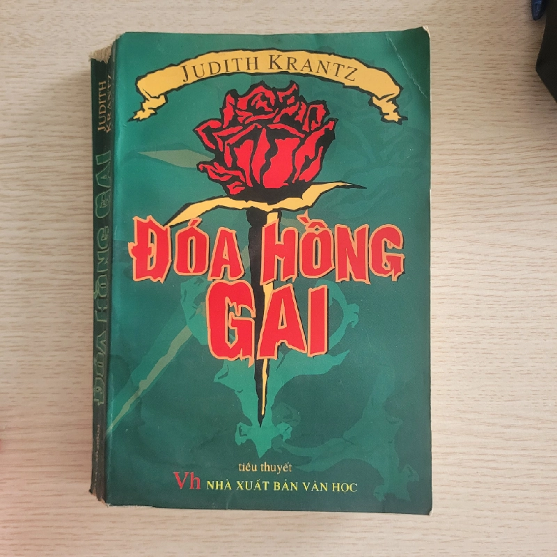 Đóa hồng gai (Scruples)<br>Judith Krantz 539566