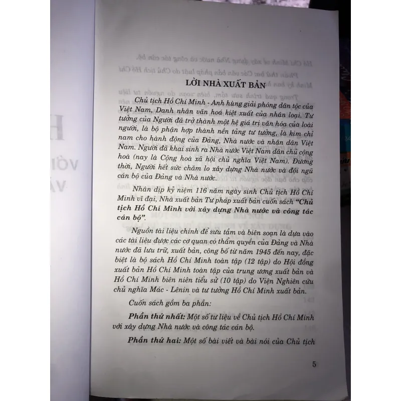 Chủ tịch Hồ Chí Minh với xây dựng nhà nước và công tác cán bộ 698700