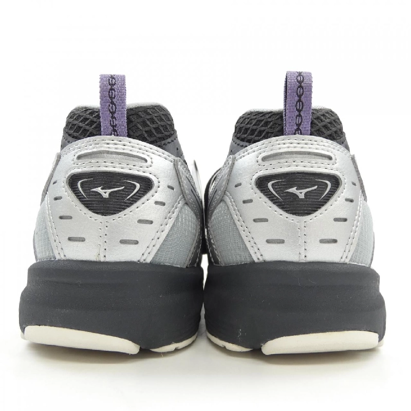 Giày thể thao MIZUNO - Hàng hiệu Authentic 905347