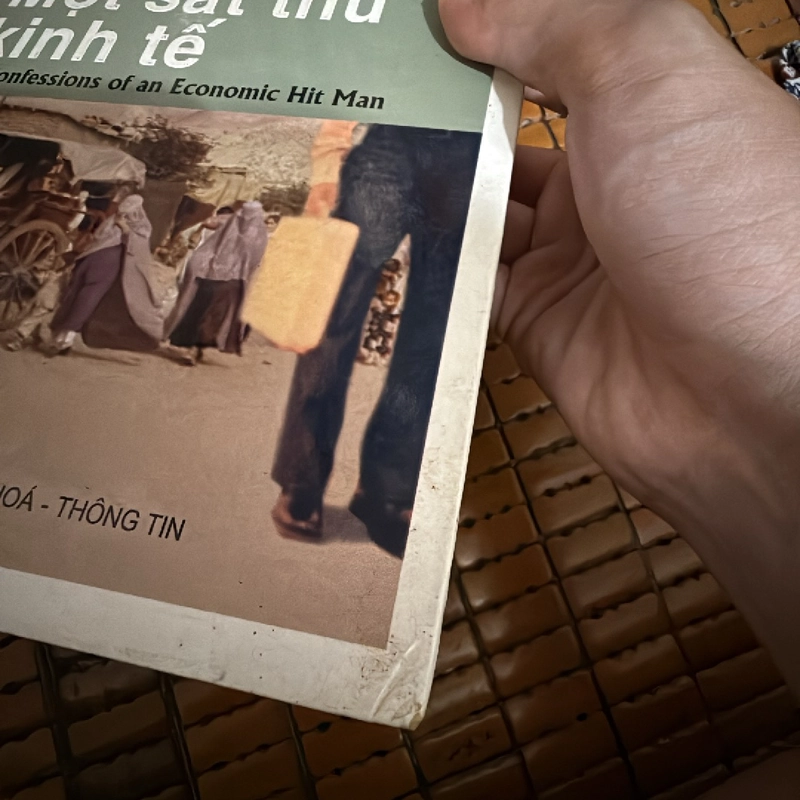 Lời thú tội của một sát thủ kinh tế - John Perkins 463114