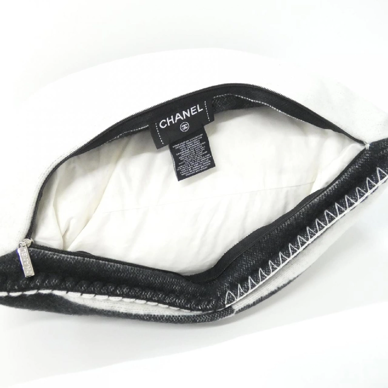 Chanel Cushion - Hàng hiệu Authentic 808099