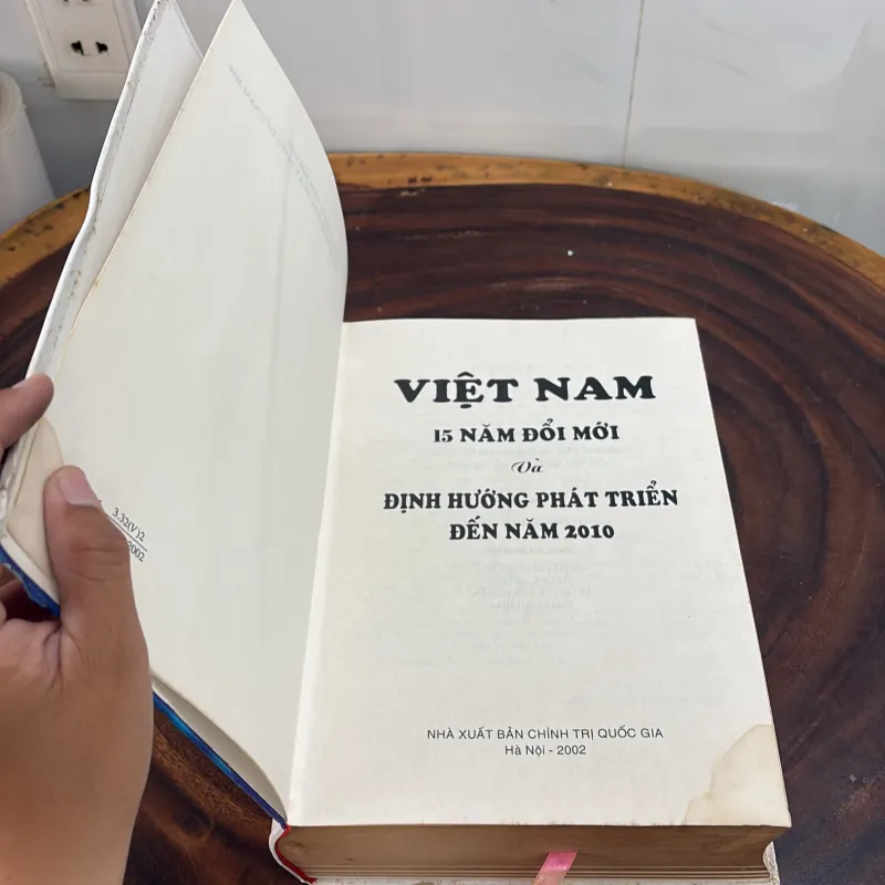 II Sách Hay: Việt Nam 15 Năm Đổi Mới Và Định Hướng Phát Triển Đến Năm 2020 - 2002 1010451