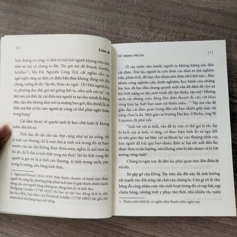 Làm đĩ-Vũ Trọng Phụng  935254