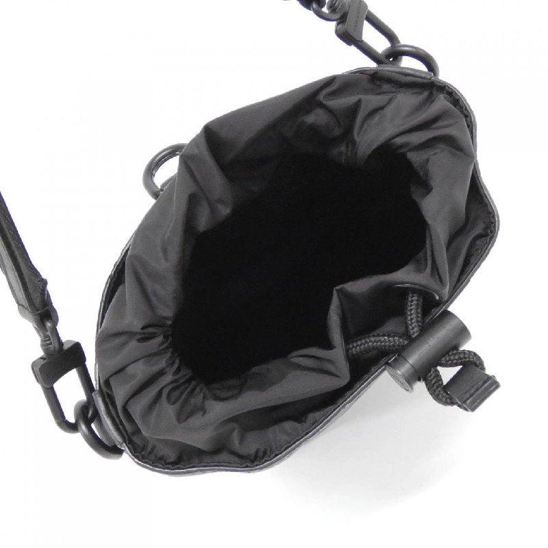 Túi đeo vai Louis Vuitton Monogram Shadow Noé Sling M82248 612853