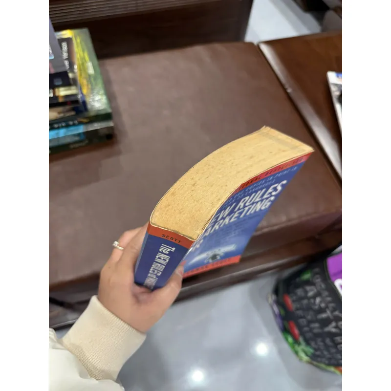 THE NEW RULES OF MARKETING & PR – DAVID MEERMAN SCOTT- K3 1011380