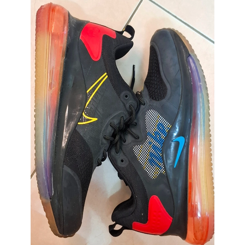 Nike đỏ đen chính hãng mới 99% 451998