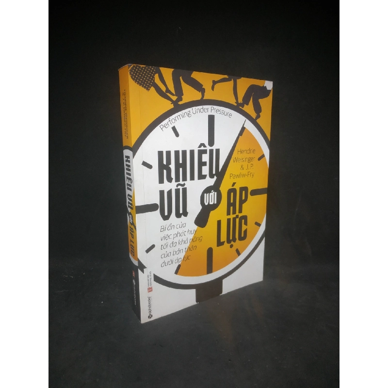 Khiêu vũ với áp lực mới 90% HCM1703 911207