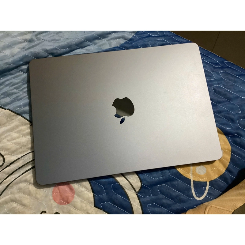 Macbook Air M2 + Apple + 13,6 inch + Xám + Đã sử dụng 352695