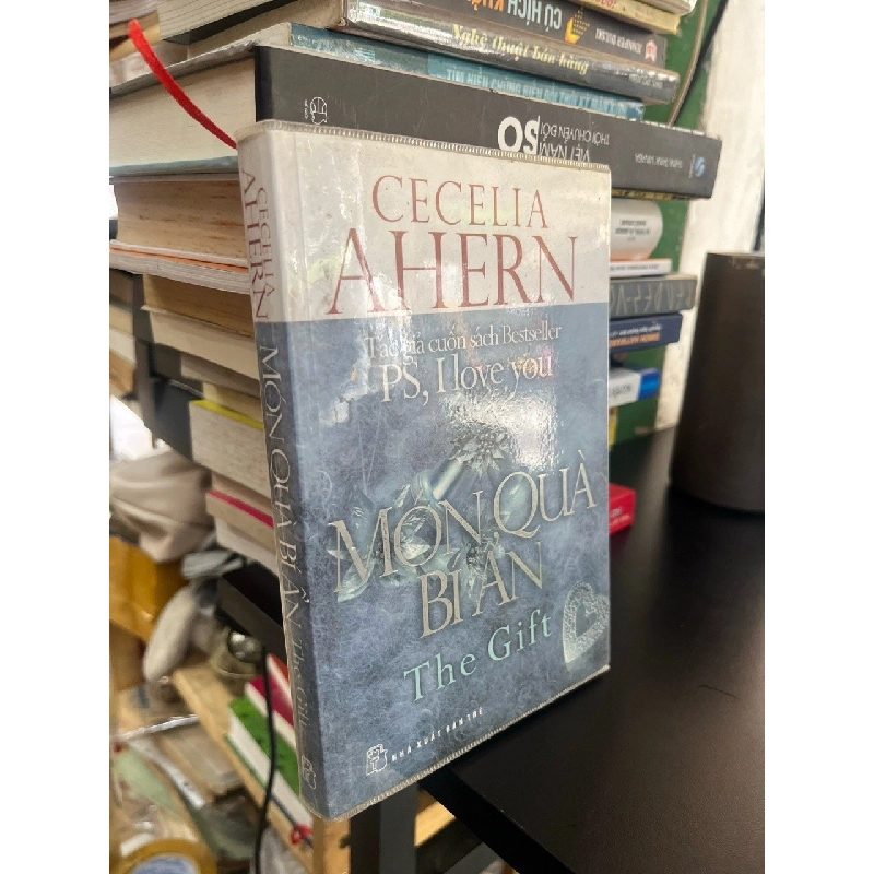 Món quà bí ẩn - Cecelia Ahern 551335