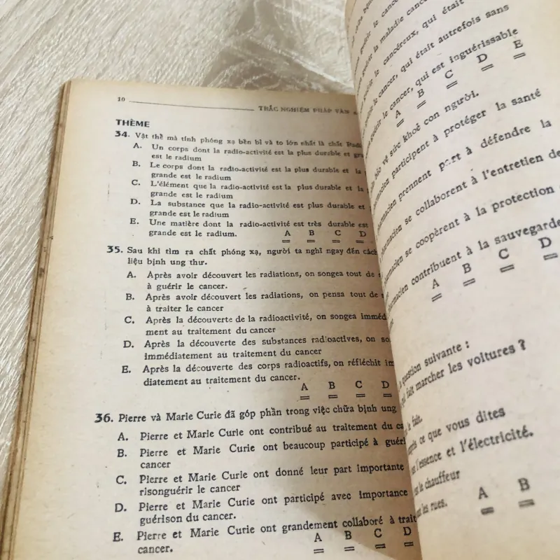 TRẮC NGHIỆM PHÁP VĂN 12 AB 971772