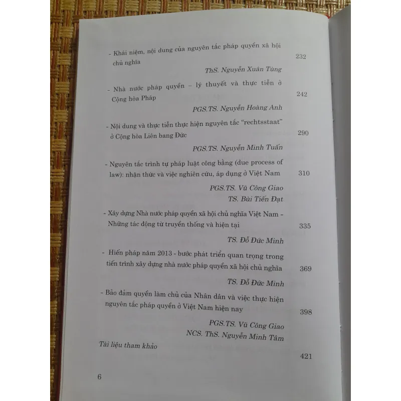 PHÁP QUYỀN VÀ CHỦ NGHĨA HIẾN PHÁP... 761527