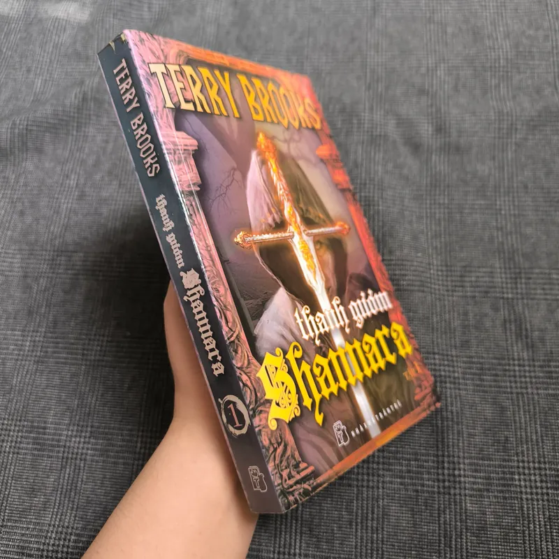 Thanh Gươm Shannara (Tập 1) - Terry Brooks - Giá bìa 90k 607212