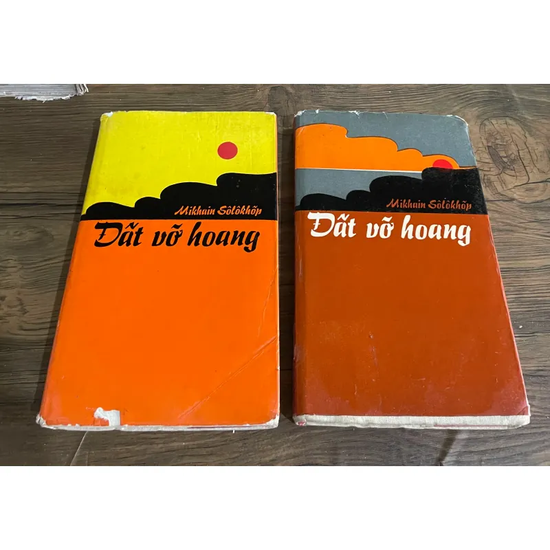 ĐẤT VỠ HOANG - NXB CẦU VỒNG , 2 TẬP 573080