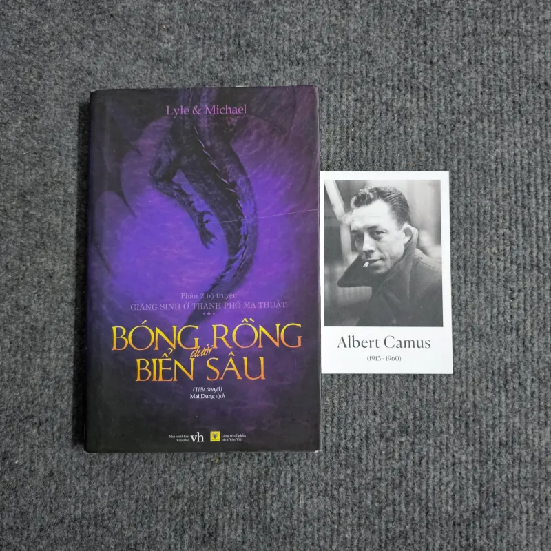 Bóng rồng dưới biển sâu 974555