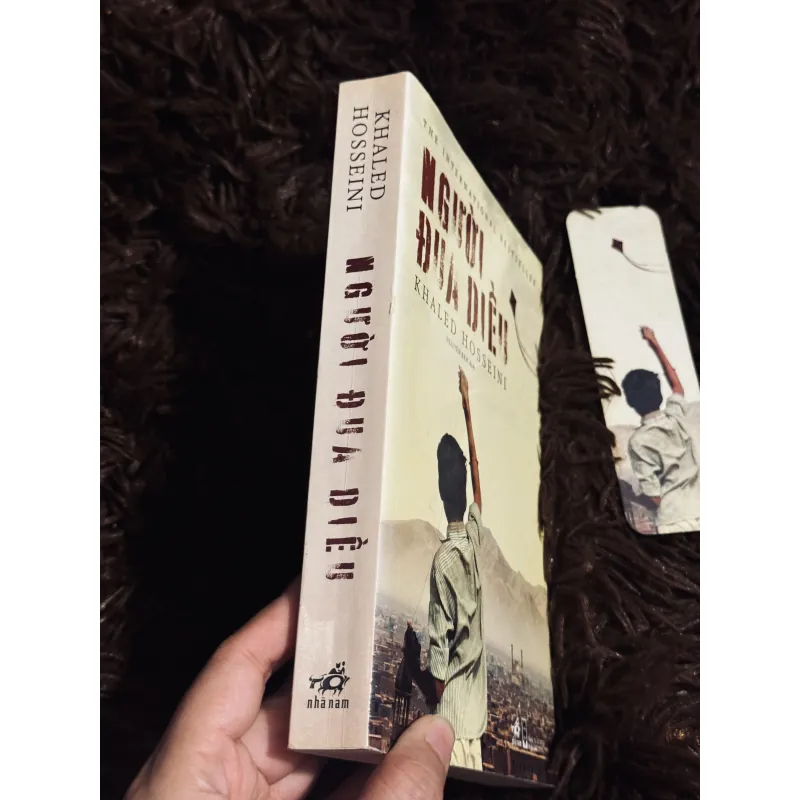 Người đua diều + bookmark 997883