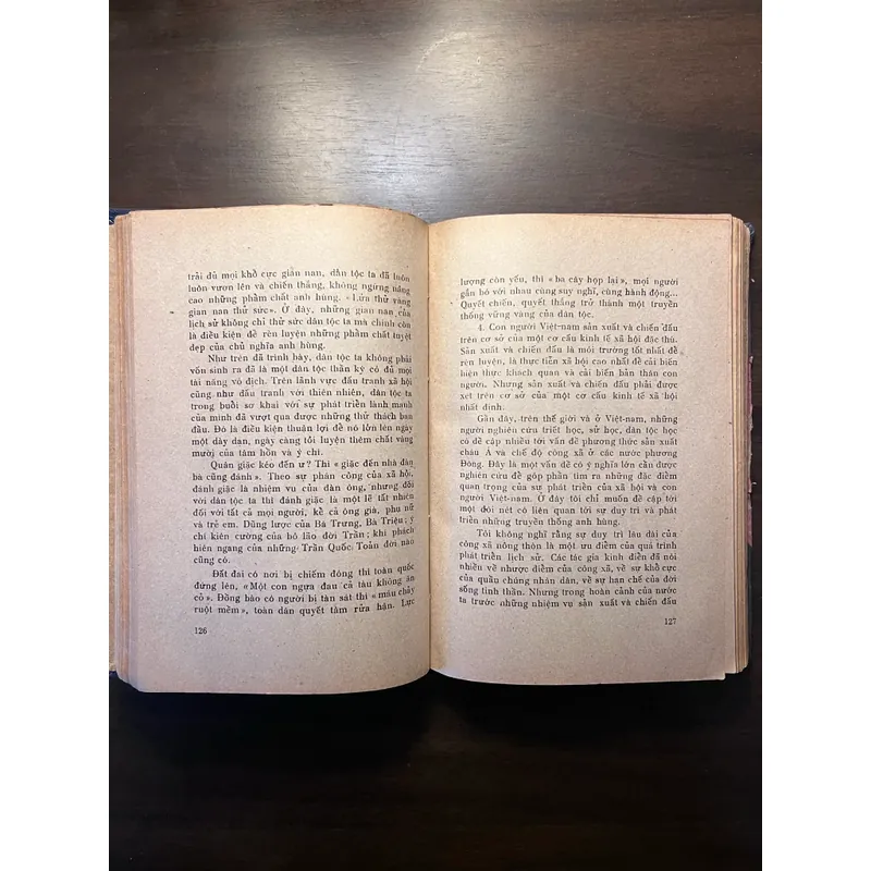 📖 Anh hùng và nghệ sĩ (xb 1975) 606254